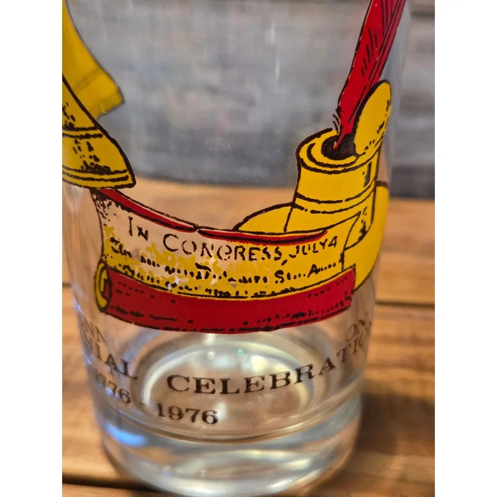Vintage 1776-1976 Bicentennial Celebration Liberty Bell‎ Glass Tumbler Americana